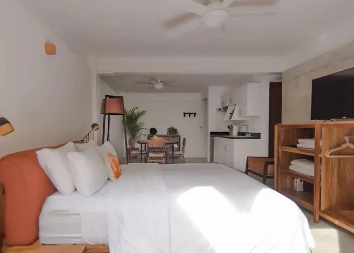 Aparthotel Casa De Piedra