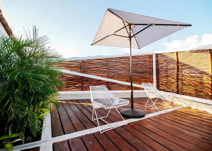 Apartahotel Casa De Piedra