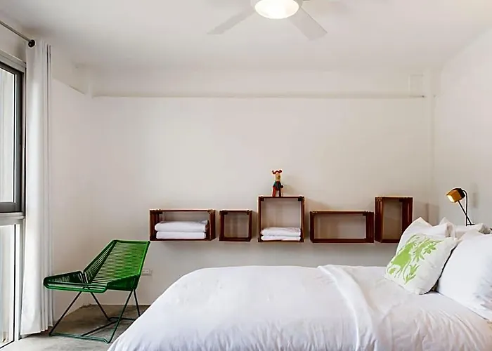 Casa De Piedra Apartahotel 4*