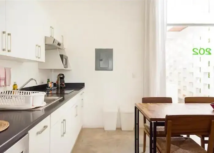 Casa De Piedra Aparthotel 4*